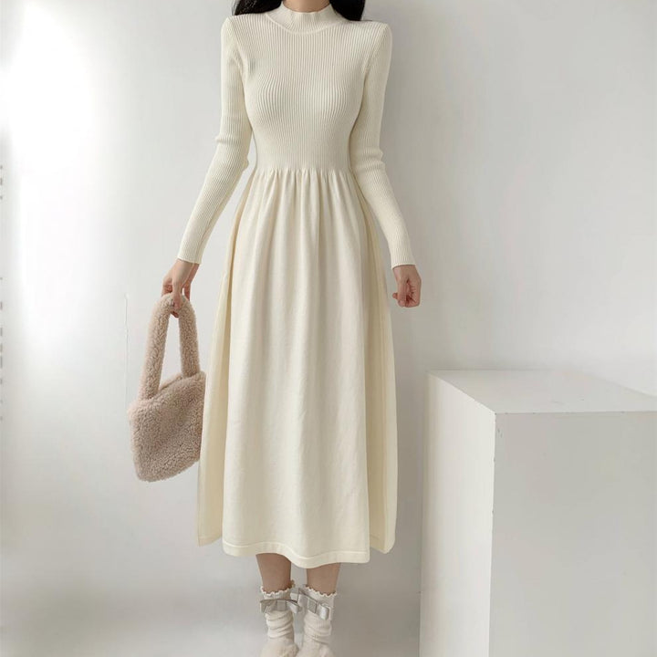 Damen elegantes Strickkleid mit hohem Kragen und fließendem Rock Drune