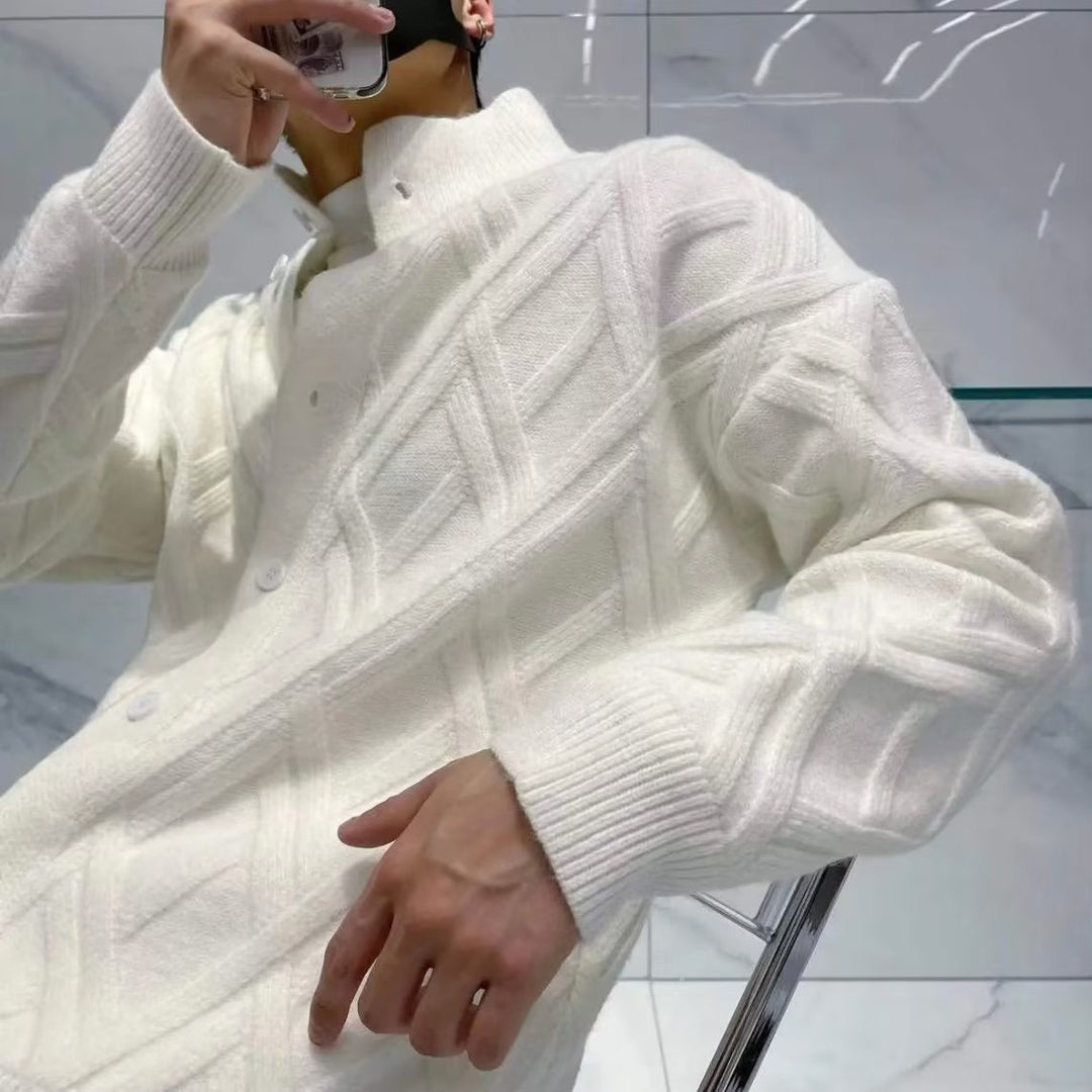 Herren Modische Strickjacke mit einem eleganten Zopfmuster Drune