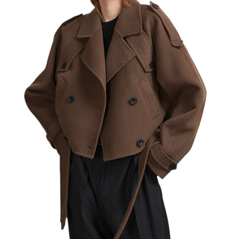 Damen Cropped Trenchjacke mit taillierbarem Gürtel und doppelt knöpfbarem Design Drune