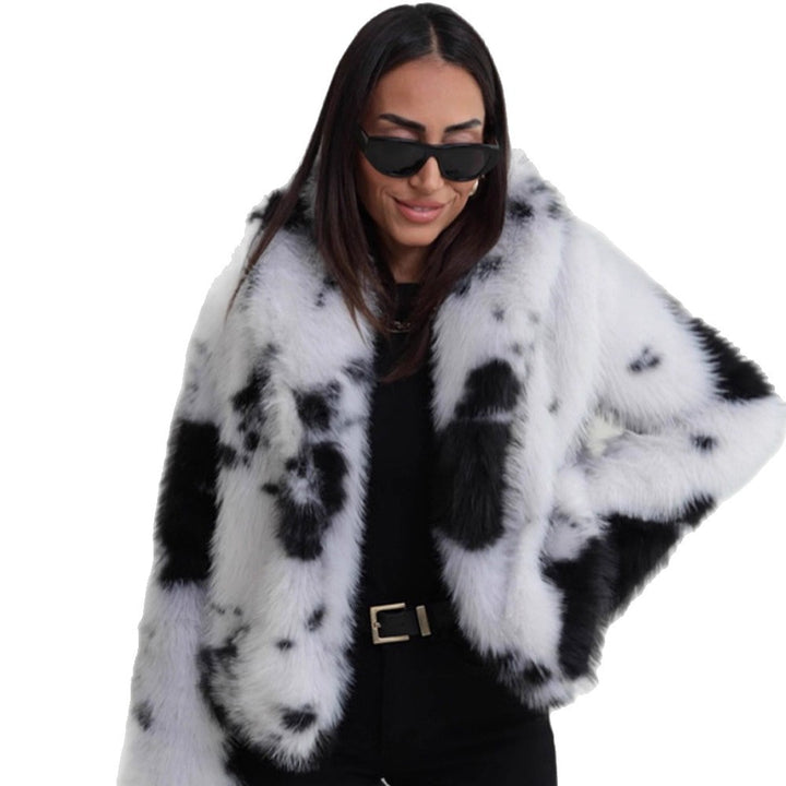 Damen Kurz geschnittener Faux‑Fur‑Bomber mit Fleckenmuster Drune