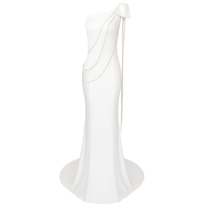 Damen Elegantes Abendkleid mit asymmetrischem Design und glamourösen Kettenakzenten Drune