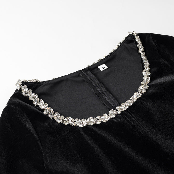Damen Velourskleid mit eleganter Schmuckkragenverzierung Drune