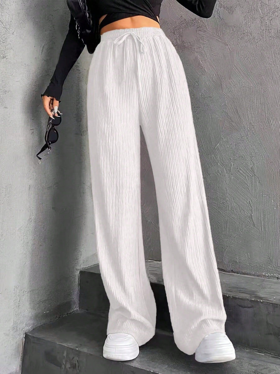Damen weite Pünktchenhose mit elastischem Bund und schickem Plissée Drune