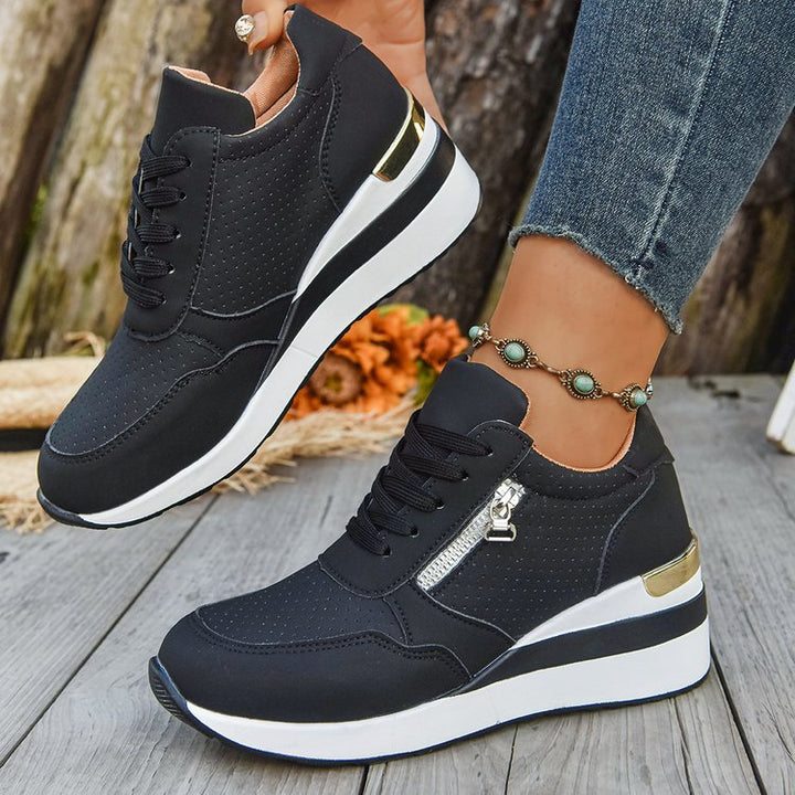 Damen Keil-Sneaker mit seitlichem Reißverschluss, perforiertem Obermaterial und ergonomischem Plateau-Fußbett Drune