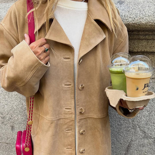 Damen Kurzmantel aus Veloursleder‑Optik mit kastiger Silhouette, Hornknopf‑Front & Eingrifftaschen Drune