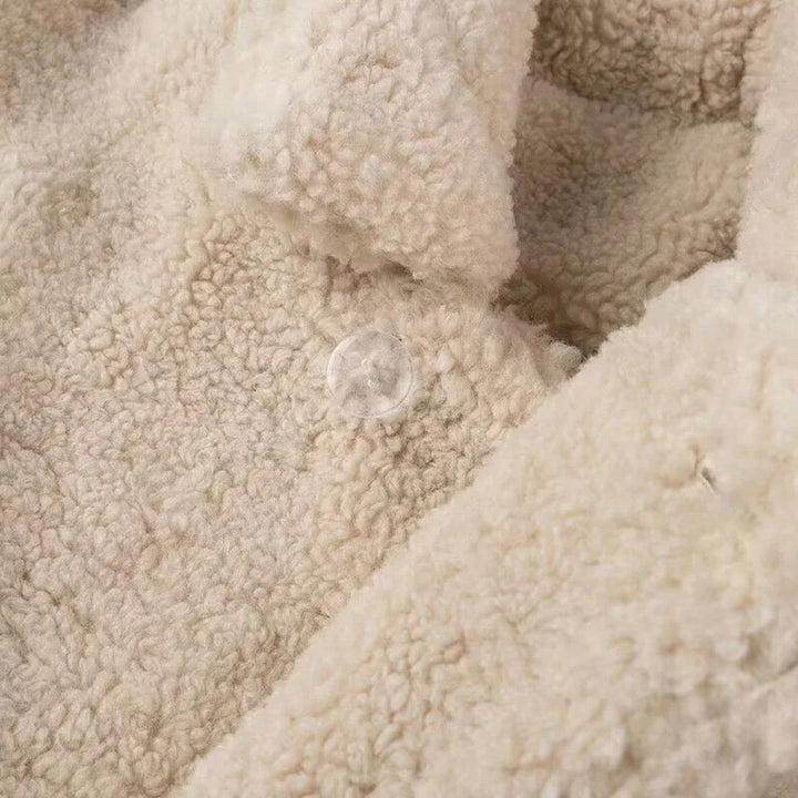Damen nan kurz geschnittene Kunstfell-Teddyjacke mit breitem Reverskragen, wattierter Innenlage und seitlichen Eingrifftaschen Drune
