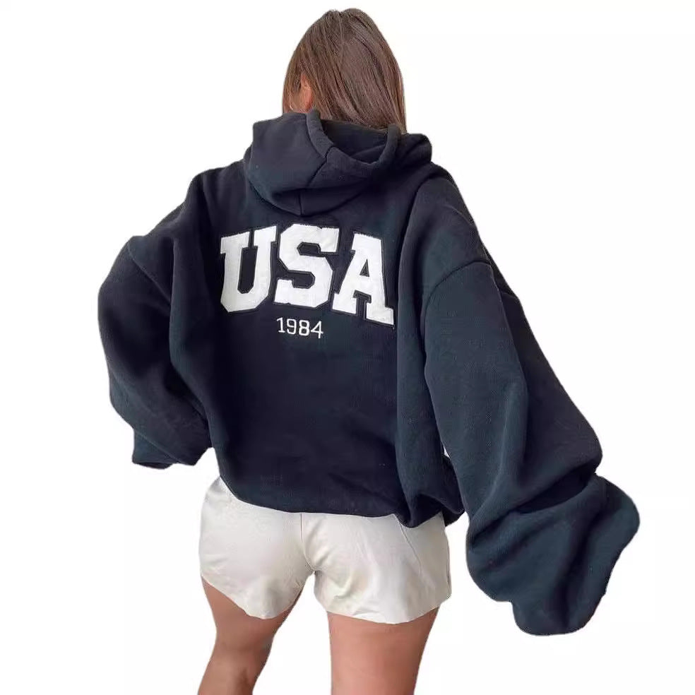 Damen Kurz geschnittener Oversize-Kapuzenpullover mit aufgenähter College-Applikation und gerippten Bündchen Drune