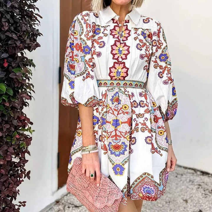 Damen Traditionelles Blusenkleid mit floralen Motiven und gerafften Ärmeln Drune