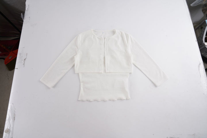 Damen Zweiteiliges Feines Bolero-Set mit Spitzen-Cami und Knopfleisten-Cardigan Drune
