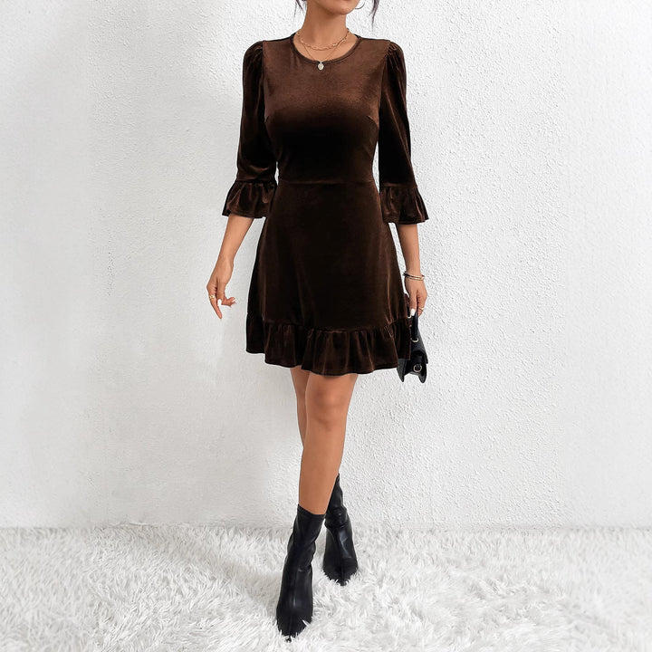 Damen Samt-Minikleid mit taillierter Korsagenlinie, gerafften Volantärmeln und stufigem Saum Drune
