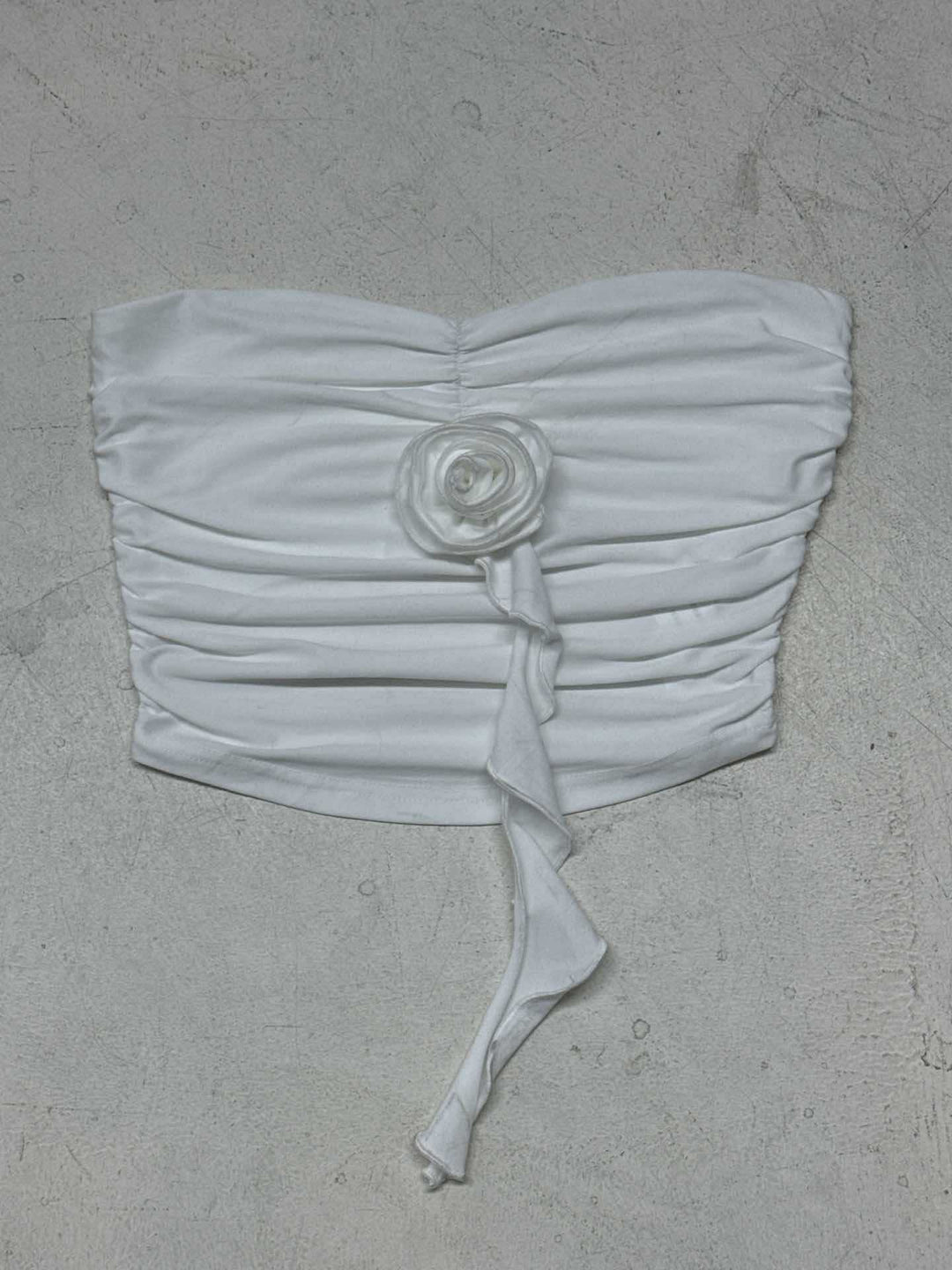 Damen bügelfreies Bustier-Oberteil mit dekorativer Raffung und Blütenapplikation Drune