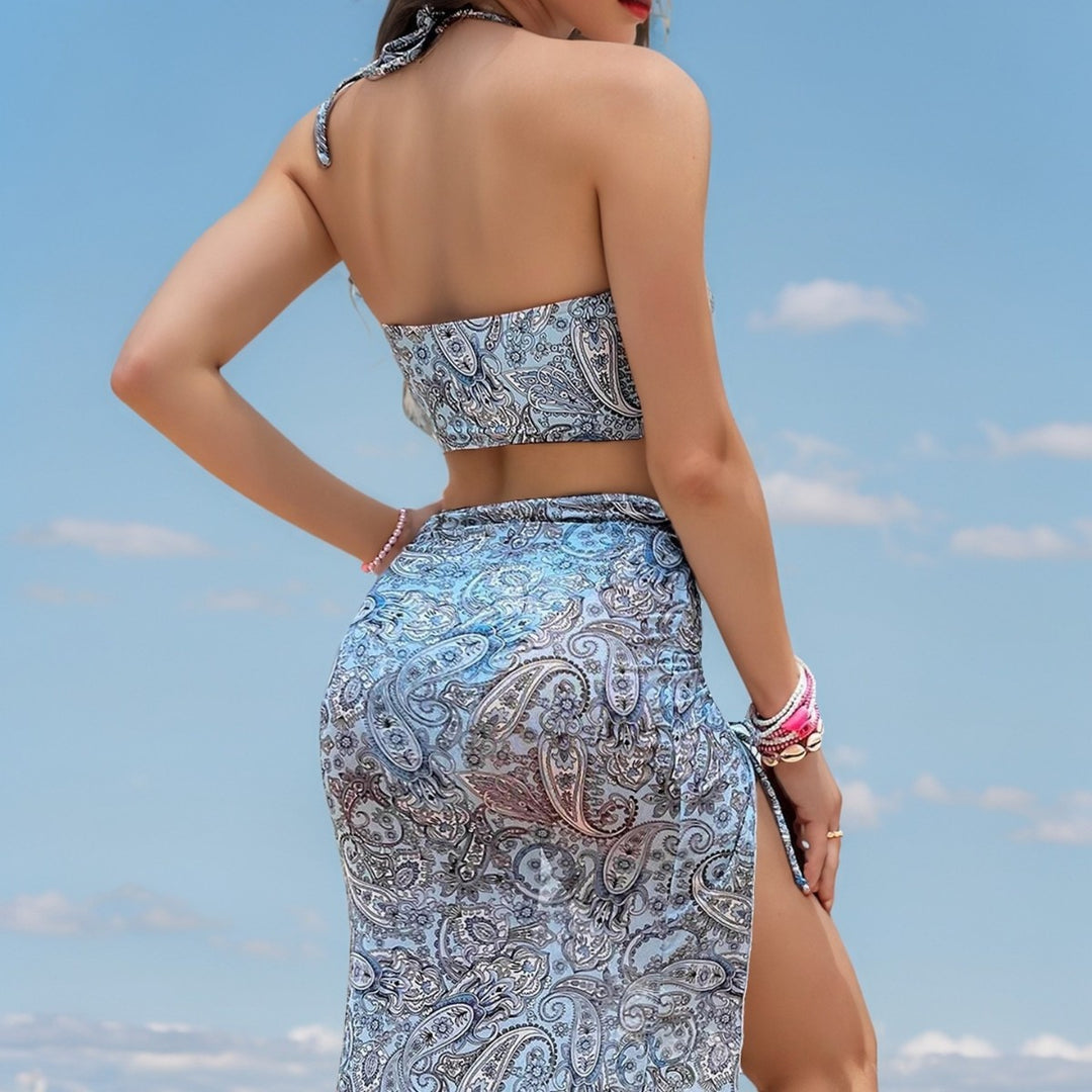 Damen Strandoutfit mit Paisley-Muster Drune