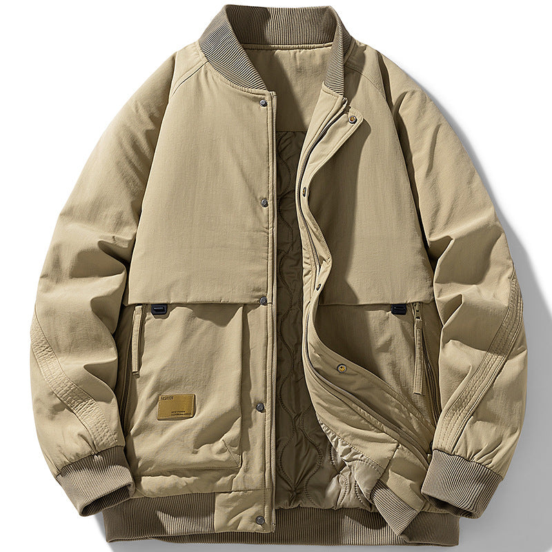 Herren Gepolsterte Utility-Bomberjacke mit Rippkragen, wattierter Stepp-Innenfutter und verdeckter Druckknopfleiste Drune