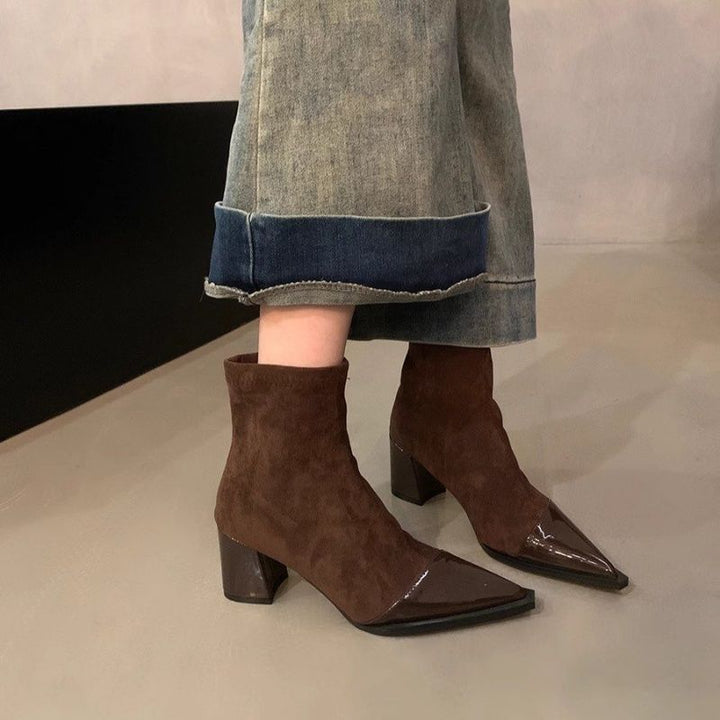 Damen Spitz zulaufende Stiefelette mit Wildlederschaft, patentierter Zehenkappe und sculpted Blockabsatz Drune