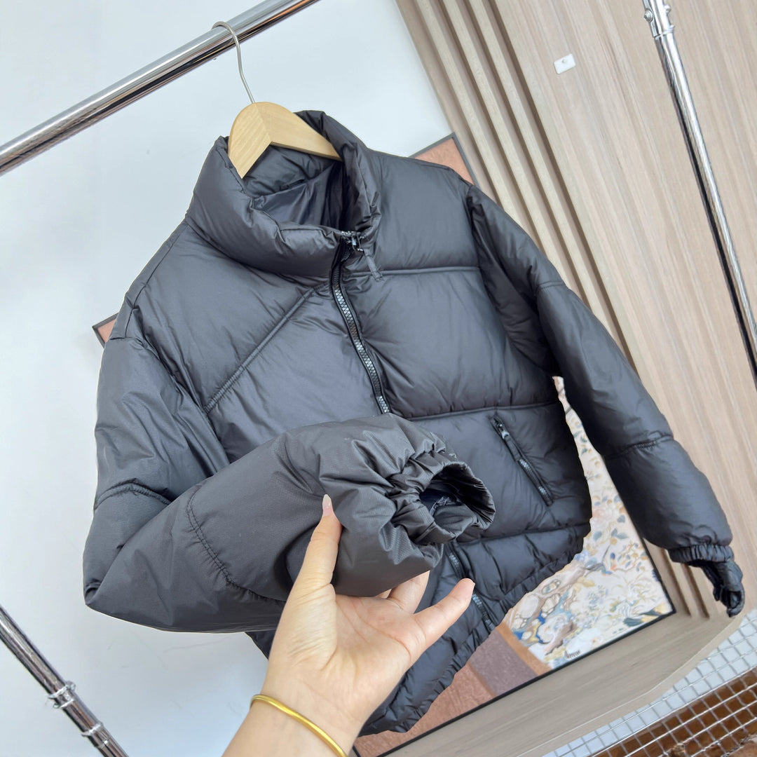 Herren Kurz geschnittene wattierte Steppjacke im Boxy‑Schnitt mit hohem Stehkragen und Reißverschlusstaschen Drune