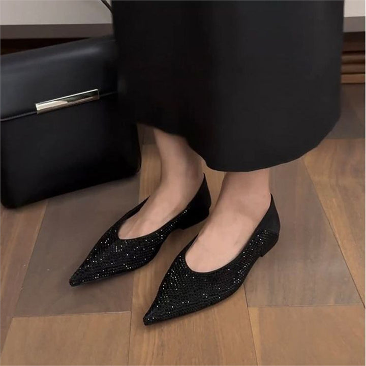 Damen Elegante spitz zulaufende Slipper mit Kristallbesatz und gepolstertem Komfortfußbett Drune