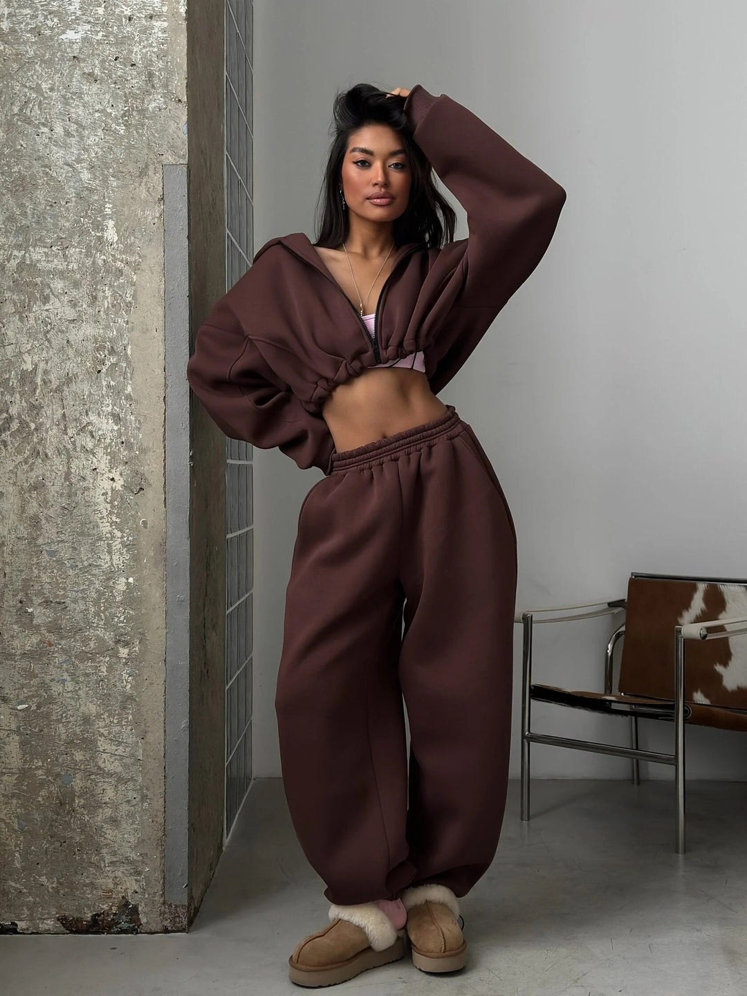 Damen kurzes Oversize-Scuba-Zip-Hoodie mit Tunnelzug und figurformender High-Waist-Jogginghose Drune