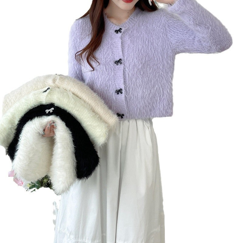 Damen flauschige Strickjacke mit dekorativen Schleifenknöpfen Drune
