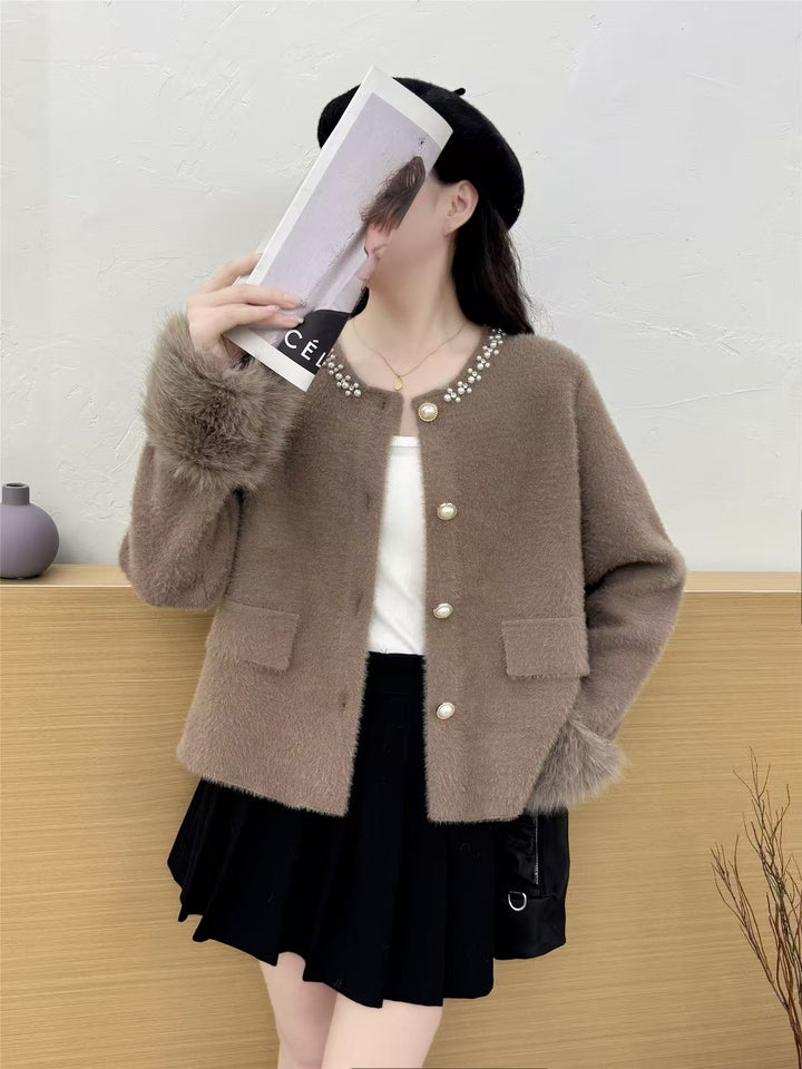 Damen elegante Strickjacke mit Perlenverzierung und flauschigen Ärmeln Drune