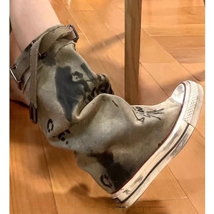 Damen Slouchy Canvas-High-Top Sneaker-Stiefel mit Gurt und Graffiti-Print Drune