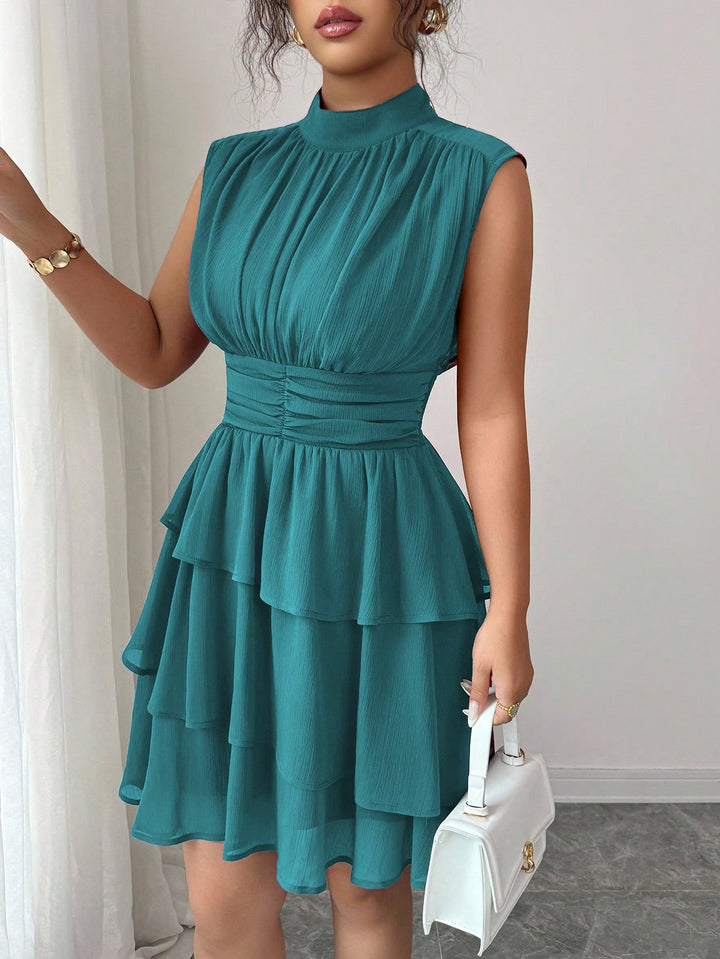 Damen Ärmelloses Chiffon-Stufenkleid mit Stehkragen und taillierter Raffung Drune
