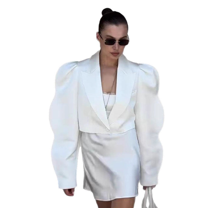 Damen Skulpturaler Cropped-Blazer mit dramatischen Ballonärmeln Drune