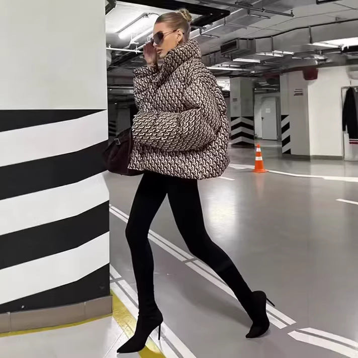 Damen Gemusterte Steppjacke mit hohem Stehkragen und leichter Daunenoptik Drune