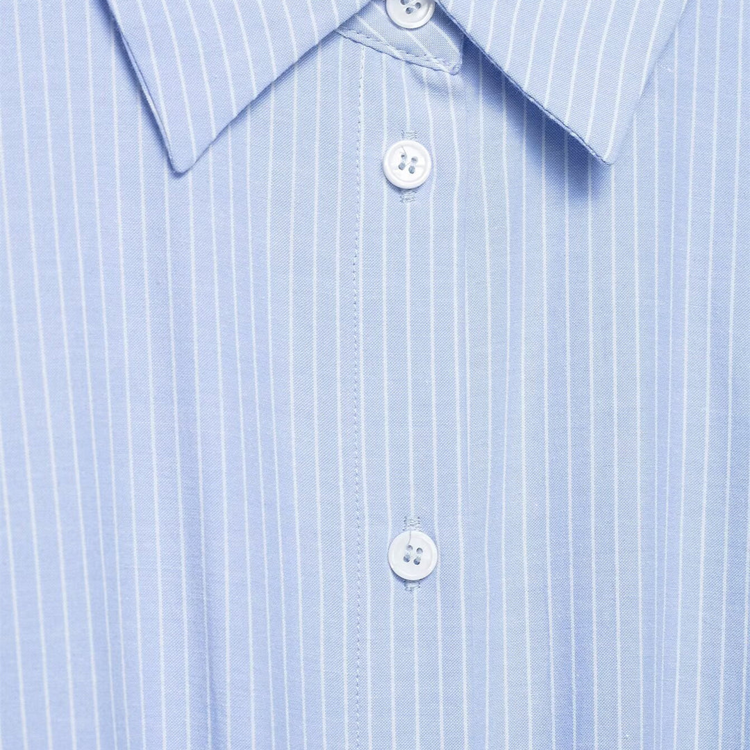 Damenbluse mit asymmetrischem Knoten und raffinierter Drapierung Drune