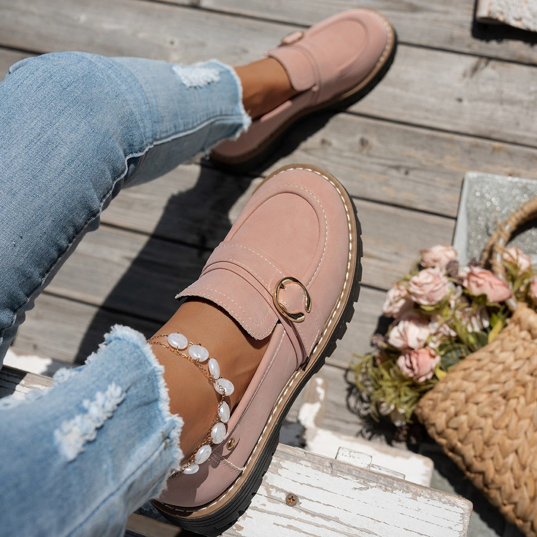 Damen robuster Loafer mit grober Profilsohle, gepolstertem Komfortfußbett und zierlicher Metallschnalle Drune