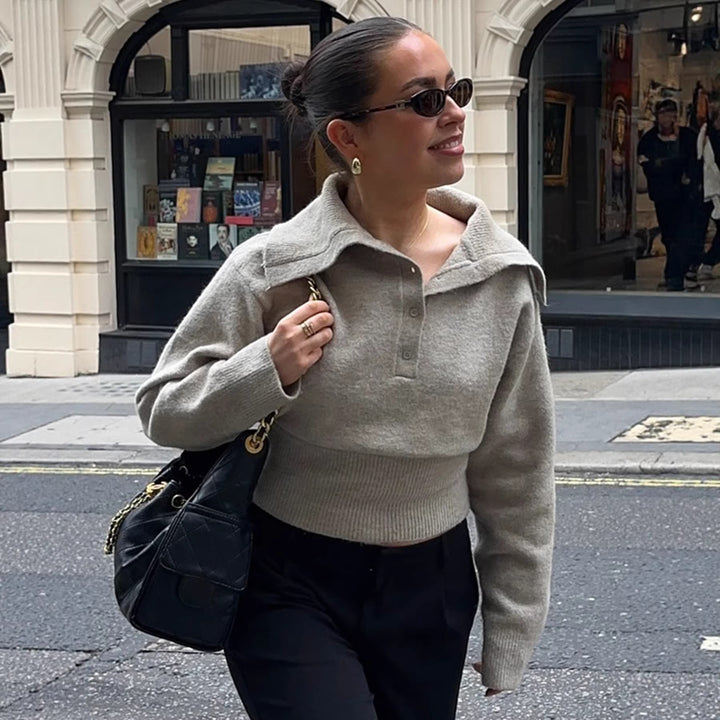 Damen Kurzgeschnittener Feinstrickpullover mit Polokragen und breitem Rippbund Drune