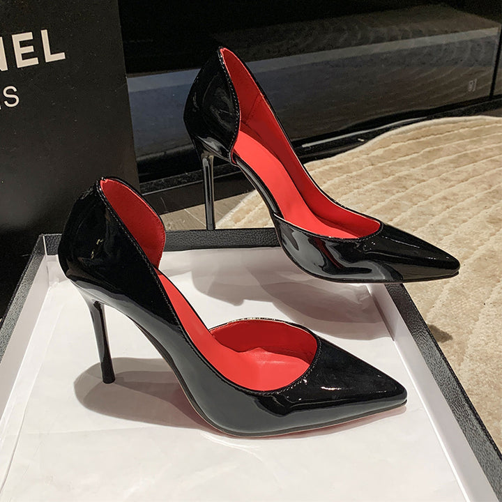Damen Lack-Pumps mit spitzer Zehenform, gepolstertem Komfortfußbett und schlankem Stiletto Drune