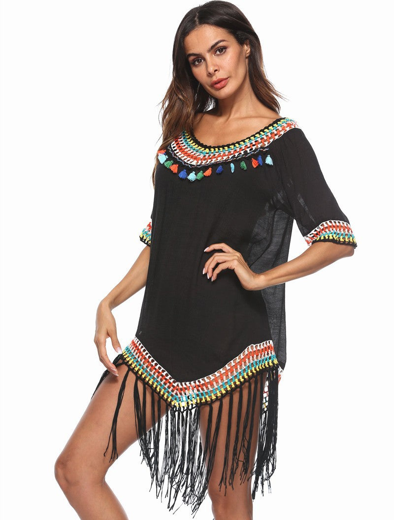 Damen Strandüberwurfkleid mit fransigem Saum und buntem Häkelmuster Drune