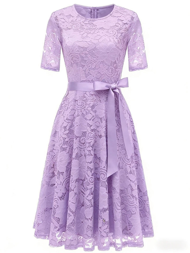 Drune | Elegantes V-förmiges Spitzenabendkleid