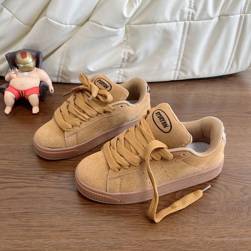 Damen Sneakers aus weichem Wildleder mit klassischer Laufsohle Drune