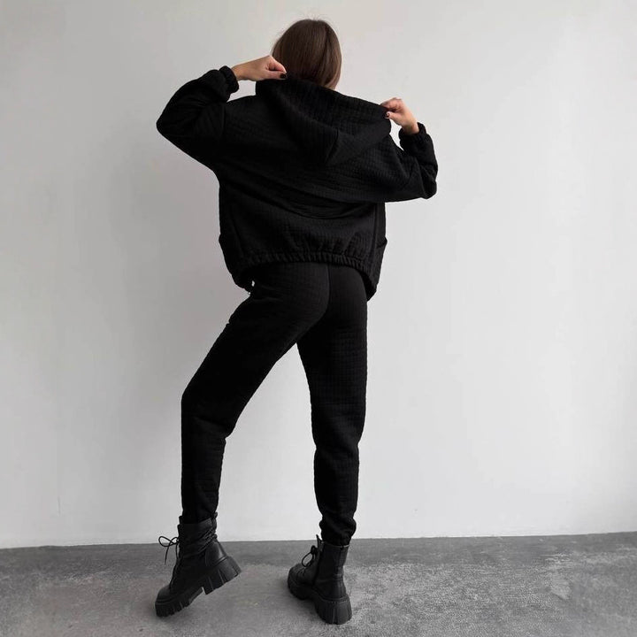Damen gesteppter Quilt-Lounge-Zweiteiler aus Soft-Fleece mit Kapuzen-Zipjacke, High-Waist-Bundhose und Bustier-Top Drune