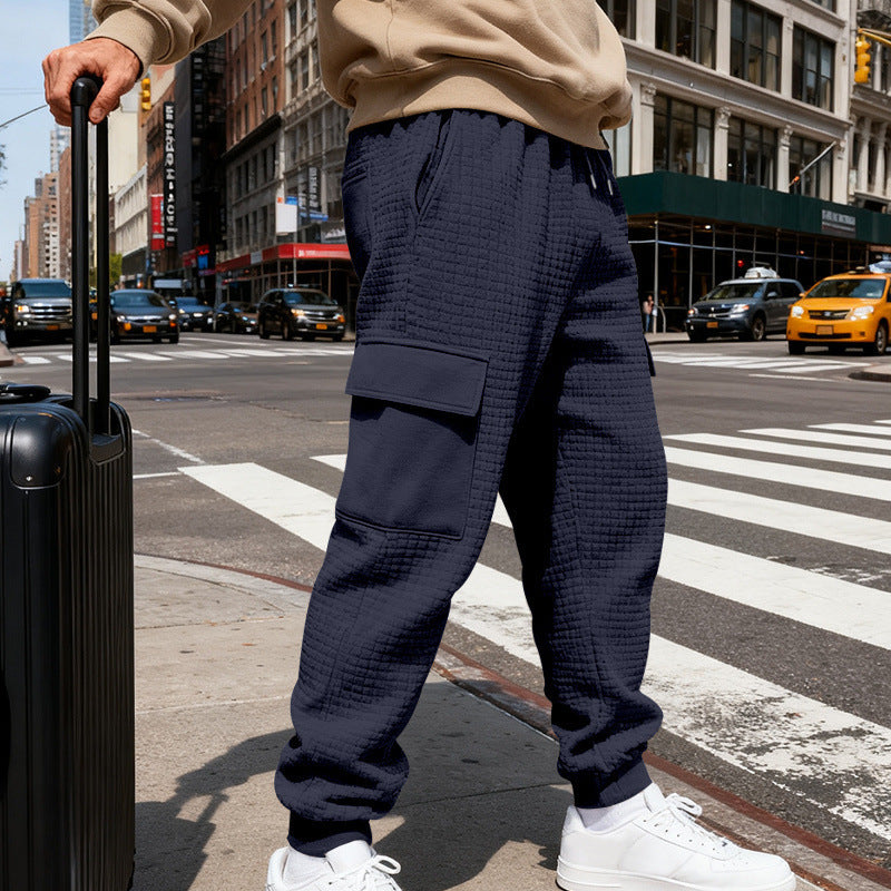 Herren Cargo-Jogginghose mit markanter Waffelstruktur, elastischem Bund und großen Klappentaschen Drune