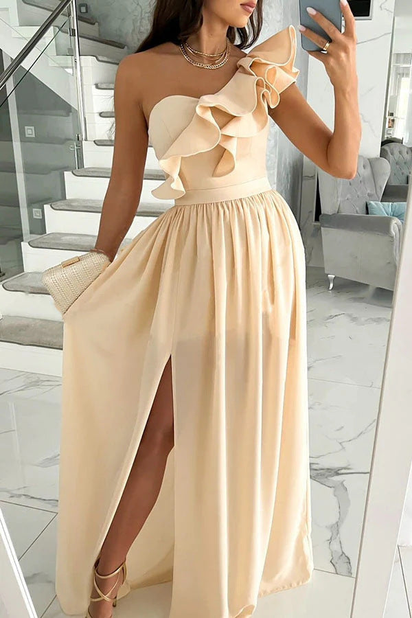 Damen Maxikleid mit asymmetrischem Schnitt und voluminösem Rüschendetail Drune