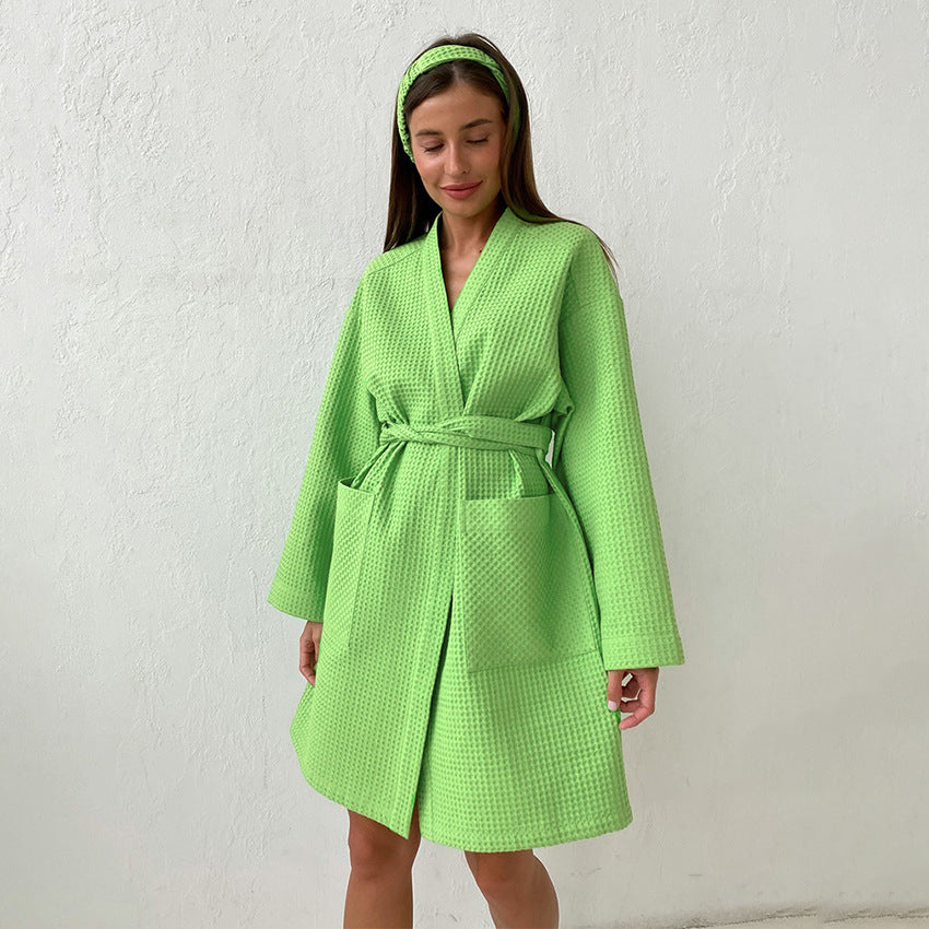 Damen Bademantel aus hochwertigem Baumwollmix mit Gürtel und praktischen Taschen Drune