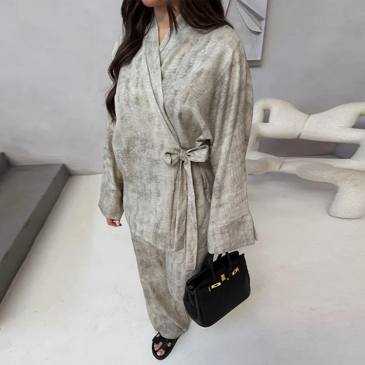 Damen Leichtes Loungewear Set mit Wickeljacke und weiten Haremshosen Drune