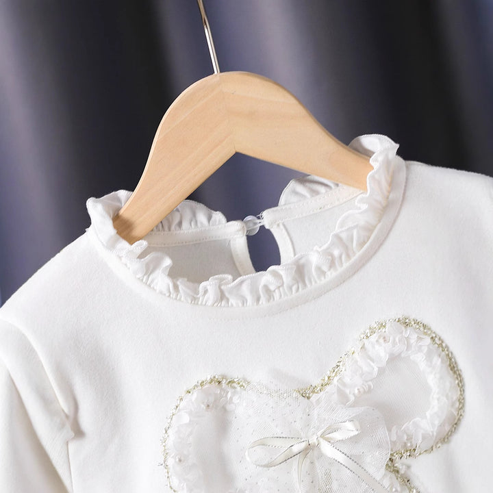 Damen Langarmshirt mit verspieltem Rüschendesign und dekorativem Blumenmotiv Drune