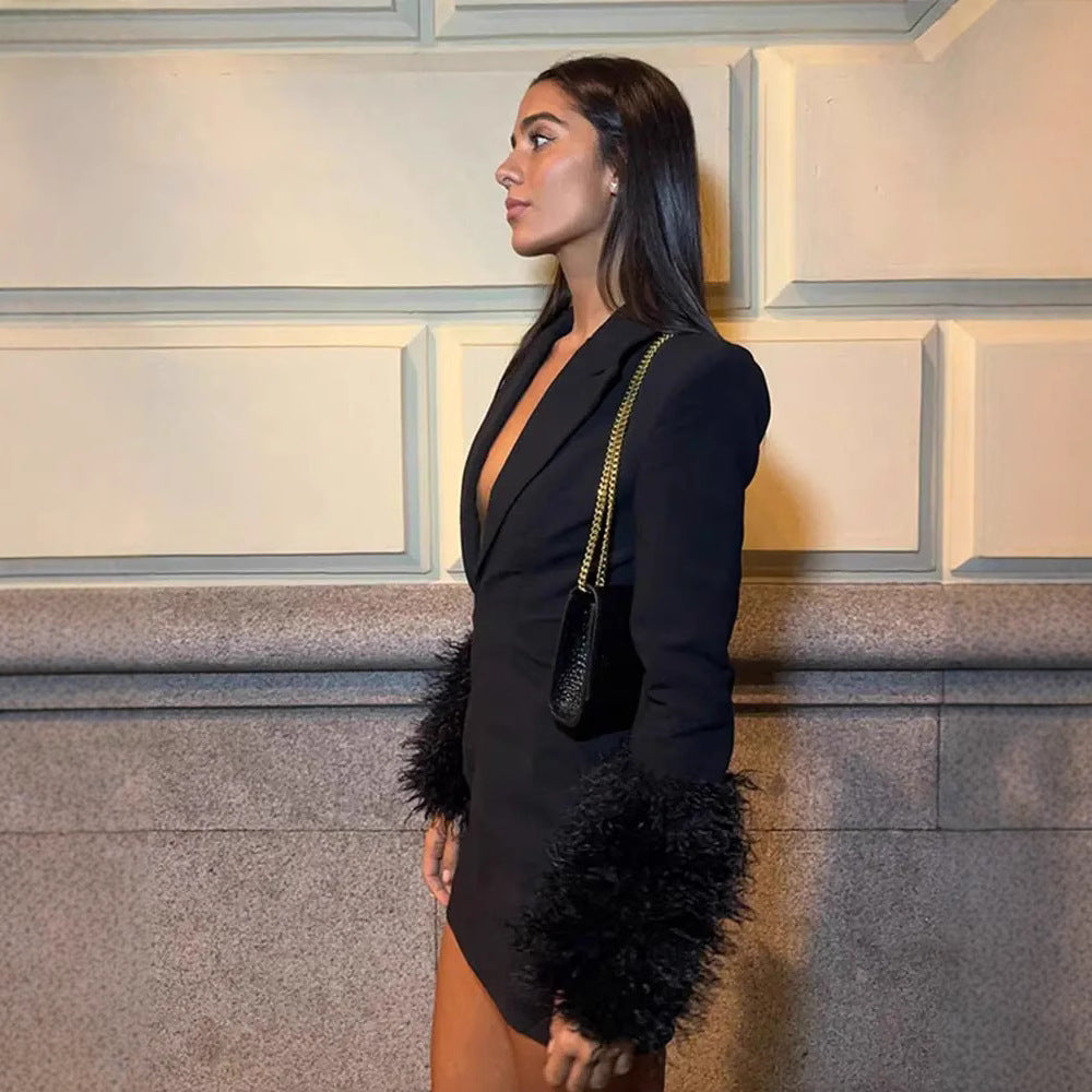 Damen Sexy Minikleid mit tiefem V-Ausschnitt und glamourösen Federärmeln Drune