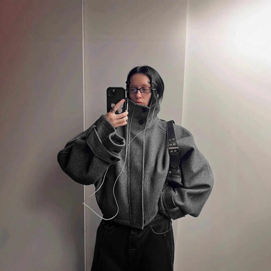 Damen modische Wolljacke mit hohem Kragen und Knopfdetails Drune