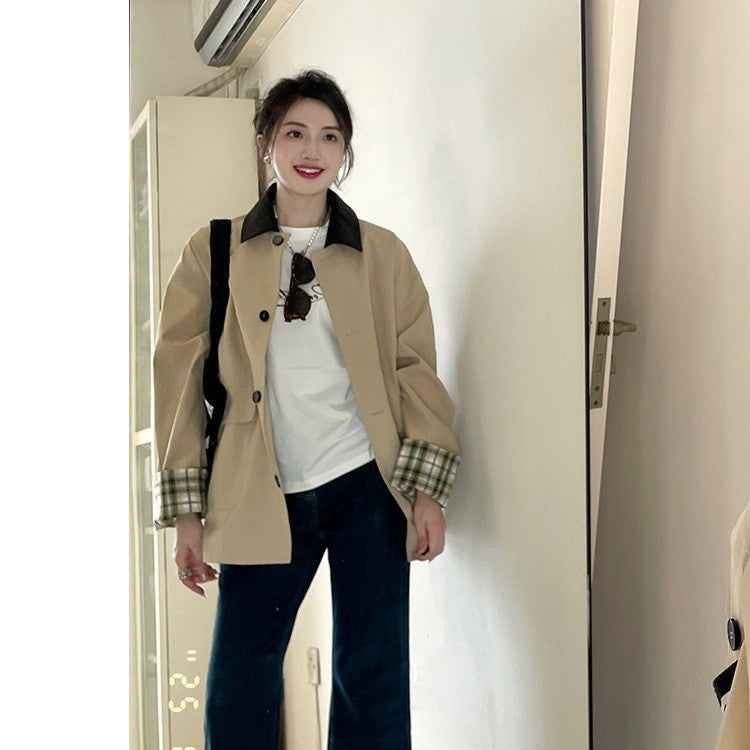 Damen Kurztrenchjacke im Oversize-Schnitt mit Kontrastkragen und karierten Umschlagmanschetten Drune