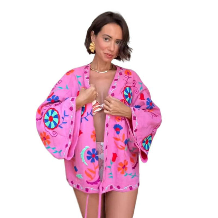 Damen Bestickter Kurzkimono mit überweiten Ärmeln und farbenfroher Boho-Stickerei Drune