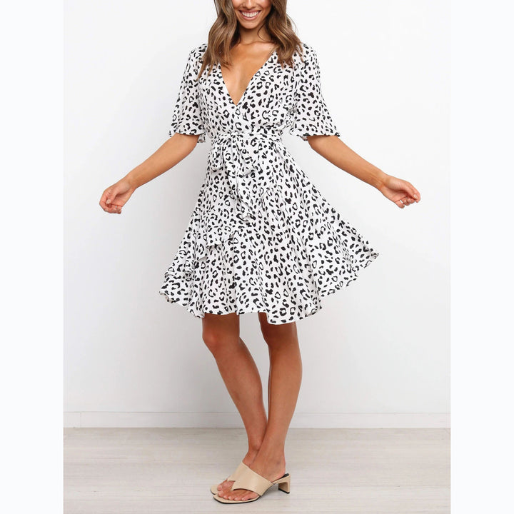 Damen Wickelkleid mit großzügigen Volant-Ärmeln und wunderschönem Animal-Print Drune