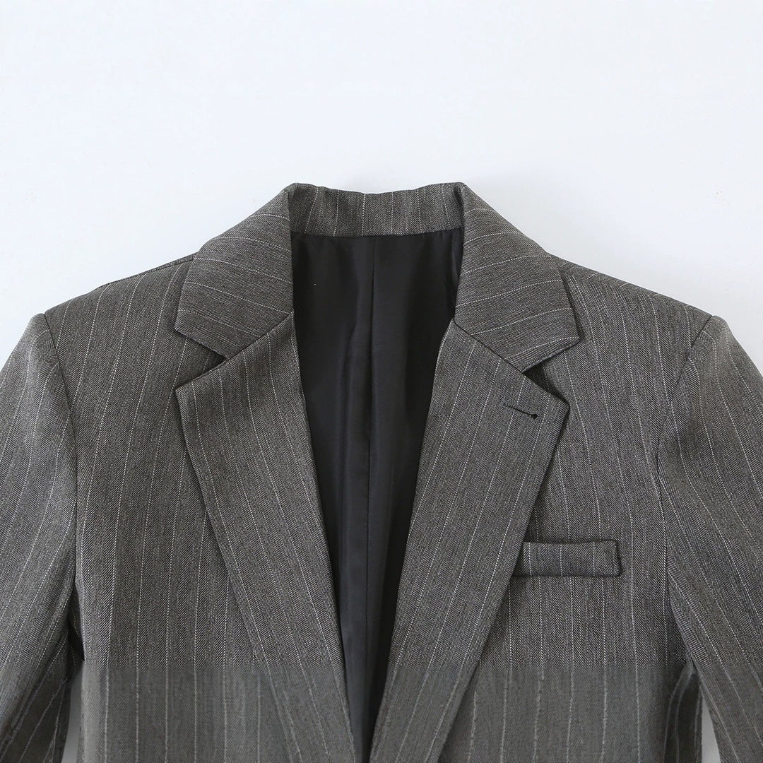 Damen Kurzgeschnittener Nadelstreifen-Blazer mit seitlichen Cut-Outs und Schnürdetail Drune