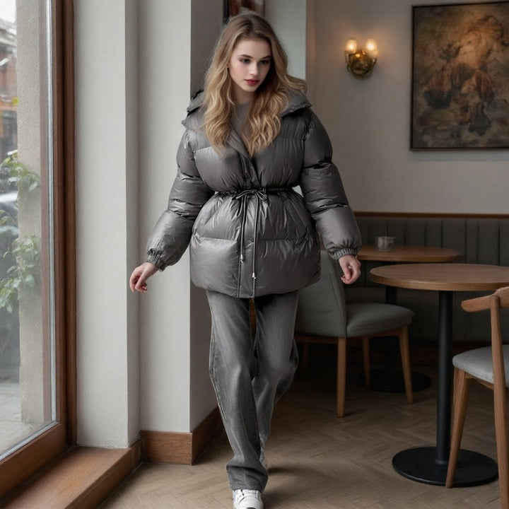 Damen Taillierte Steppjacke in Daunenoptik mit Tunnelzug und Kapuze Drune