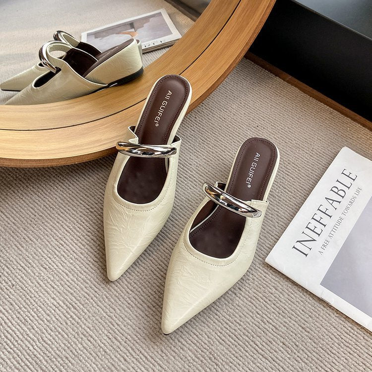 Damen elegante Slingback Mules mit spitzem Zehenbereich und dekorativem Ketten-Detail Drune