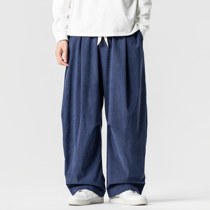Herren nan weite Cordhose mit Tunnelzug, Bundfalten und relaxed Fit Drune