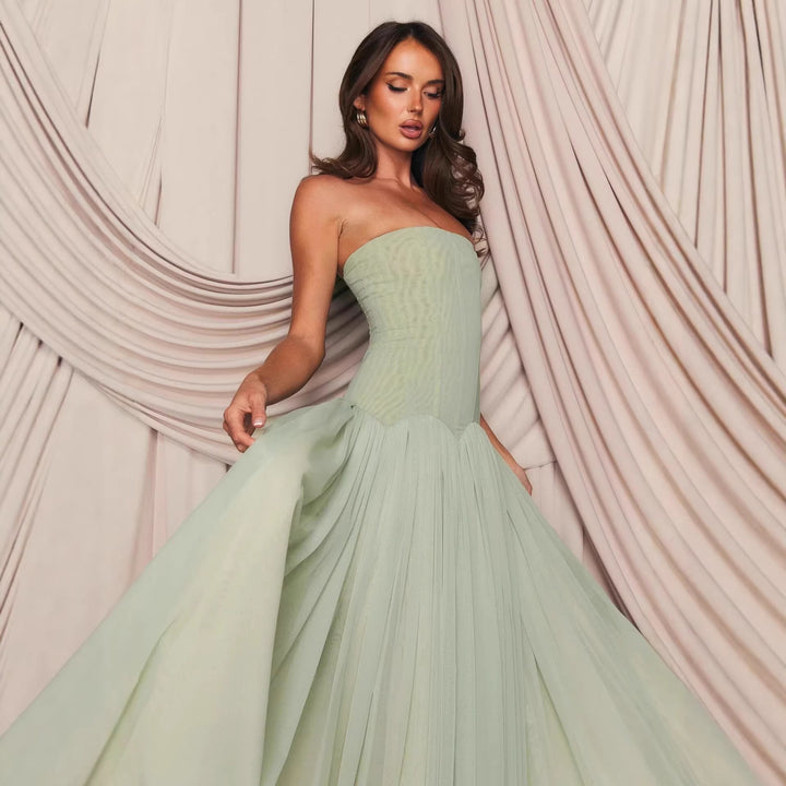 Damen elegantes, trägerloses Maxikleid mit fließendem Tüllrock Drune